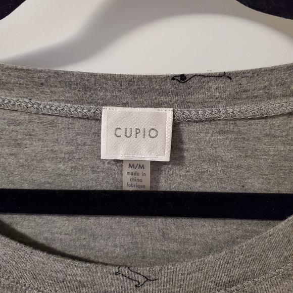 10/$30   EUC Weiner dog tee - Picture 3 of 3